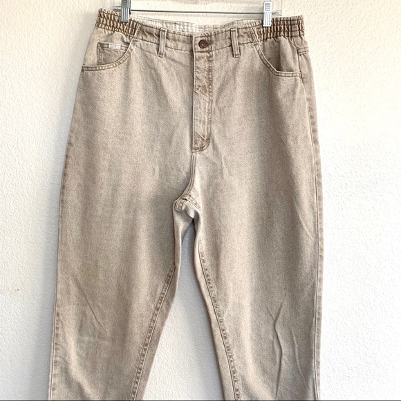 Vintage 90s Lee Beige Tan High Rise Mom Jeans - Picture 10 of 15